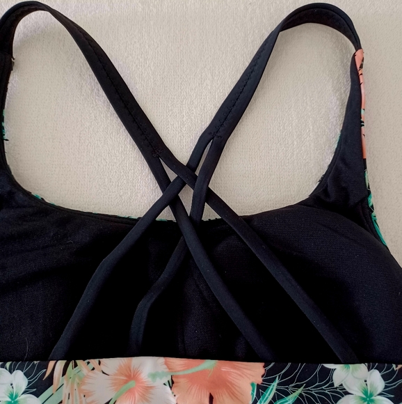 VENUS Maui Tropical Sport Bikini Top, size 6 - Picture 6 of 14